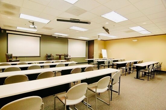 More Photos Of 945 Lakeview Pky, Vernon Hills Medical For Lease