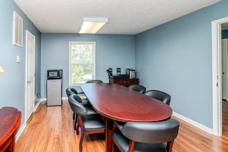 More Photos Of 100-102 Consumer Ln, Frankfort Office For Sale