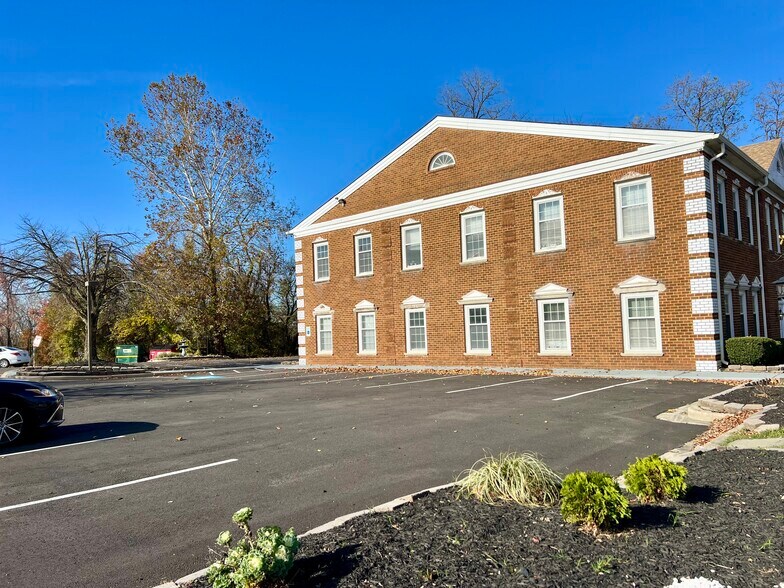 More Photos Of 10901 Indian Head Hwy, Fort Washington Office For Sale