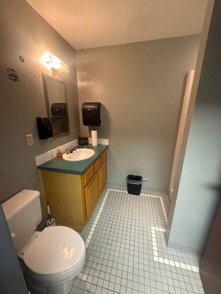 More Photos Of 2251 N Woodlawn Blvd, Wichita Medical For Sale