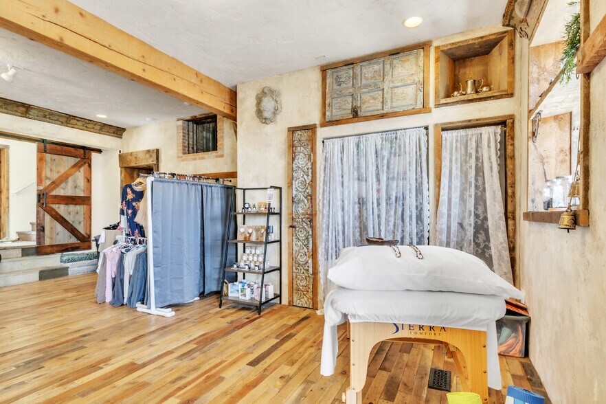 More Photos Of 32 E Utah Ave, Payson General Retail For Lease