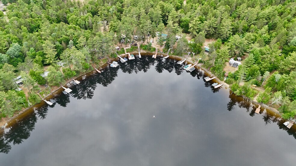 More Photos Of 55 Ch De L'oasis, Ferme-neuve Hotel For Sale