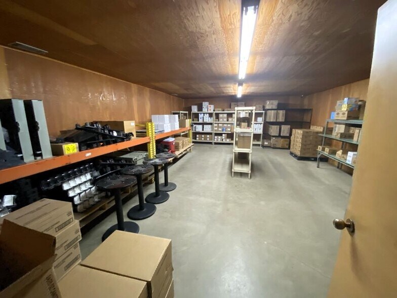 More Photos Of 2400 S Business 45, Corsicana Industrial For Sale