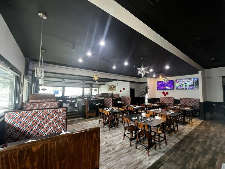 More Photos Of 7520 Perkins Rd, Baton Rouge General Retail For Sale