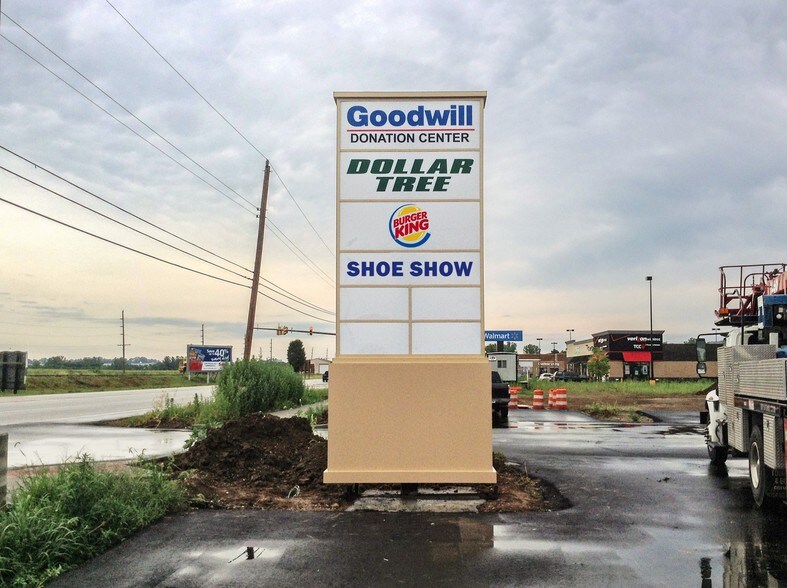 More Photos Of 3896-4000 Western Ave, Connersville Storefront For Lease