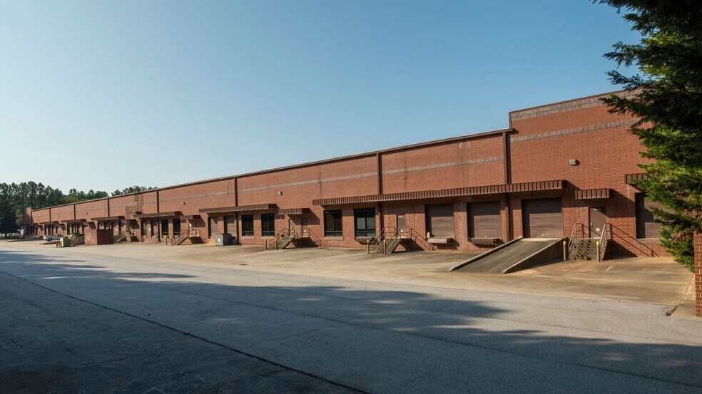 More Photos Of 2855 Premiere Pky, Duluth Warehouse For Lease