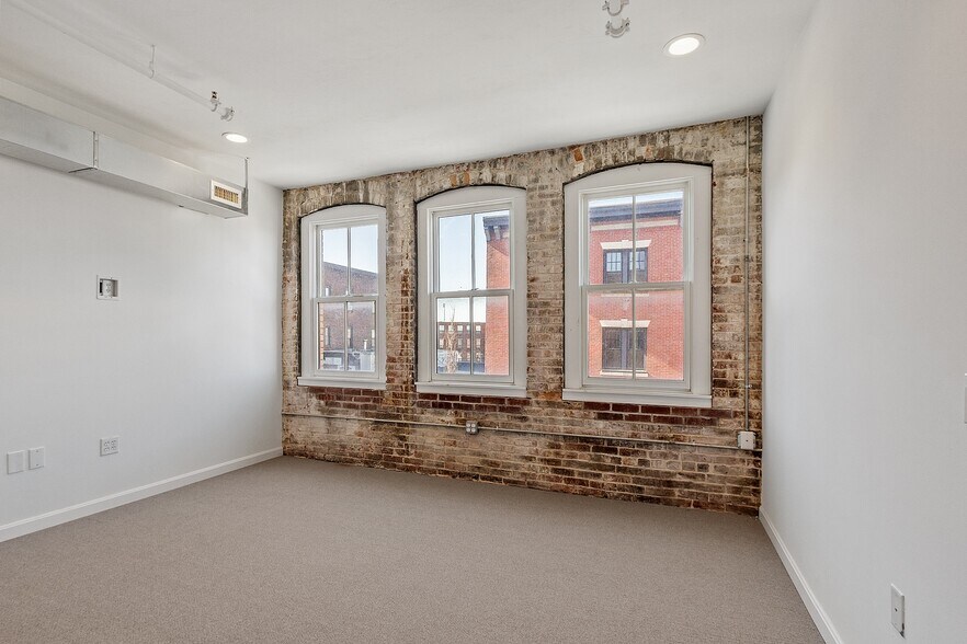 More Photos Of 97-103 Water St, Worcester Office For Sale