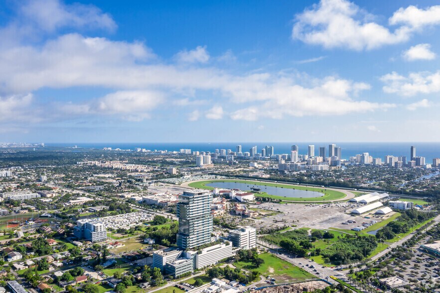 More Photos Of 1010 S federal Hwy, Hallandale Beach Coworking Space