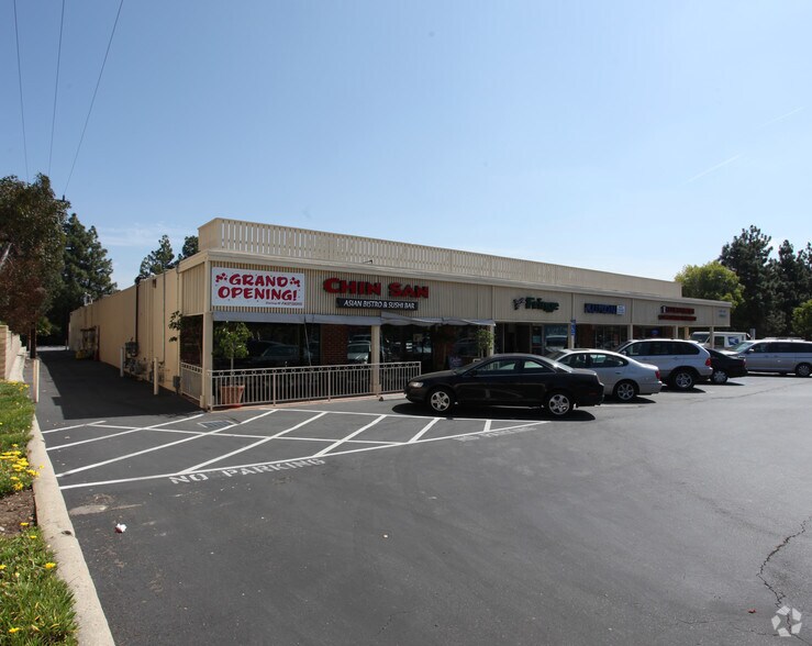 More Photos Of 428-450 N Moorpark Rd, Thousand Oaks Restaurant For Lease