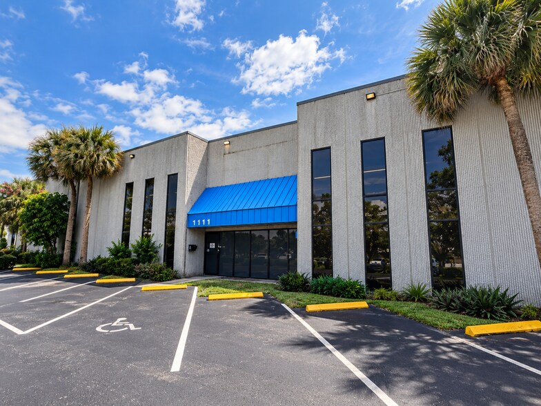 Primary Photo Of 1101-1111 Old Griffin Rd, Dania Distribution For Lease