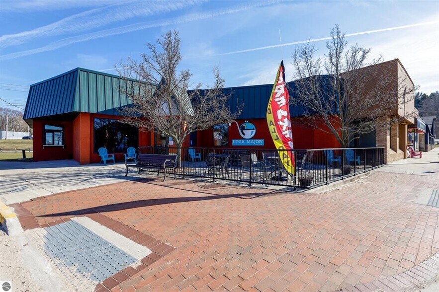 More Photos Of 245 S Benzie Blvd, Beulah Storefront For Sale