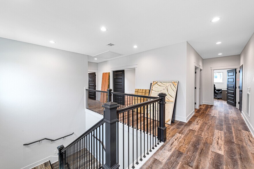 More Photos Of 225 Bella Katy Dr, Katy Medical For Sale
