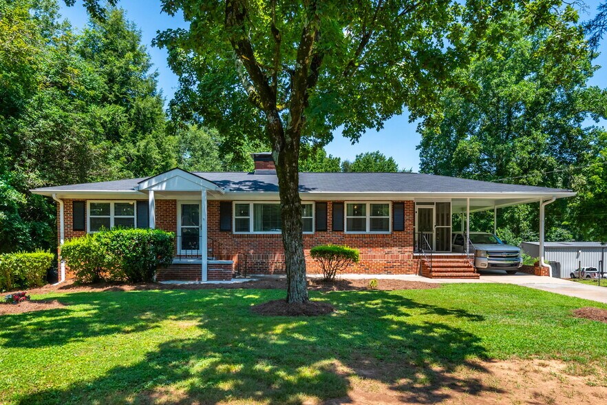 Primary Photo Of 4270 S Main St, Acworth Office For Sale