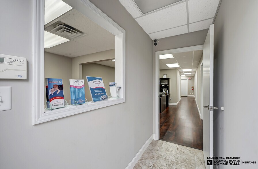 More Photos Of 400-460 Fame Rd, Dayton Light Distribution For Lease