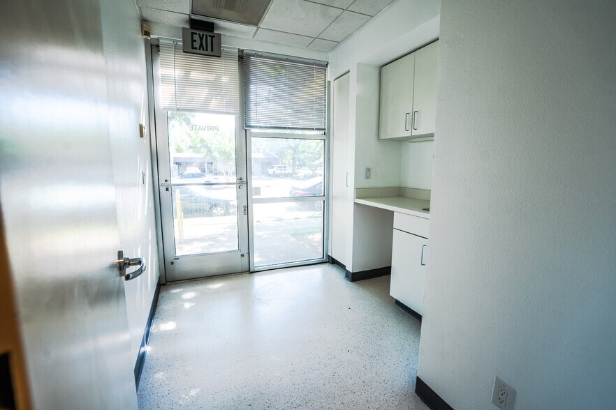 More Photos Of 816 W Yosemite Ave, Madera Medical For Lease