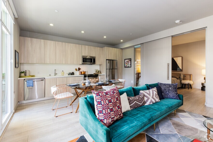 More Photos Of 750 S Grand Ave, Los Angeles Apartments For Lease