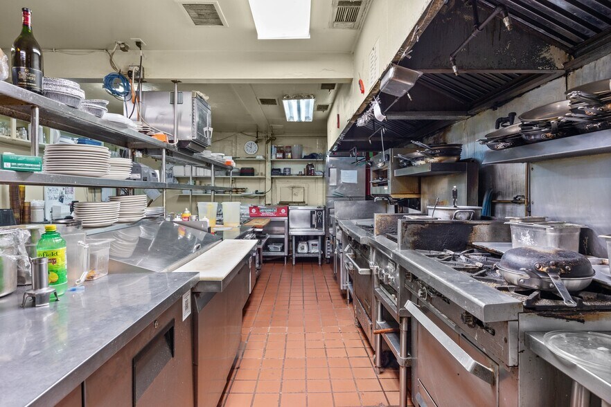 More Photos Of 100 W Maple Ave, Langhorne Restaurant For Sale