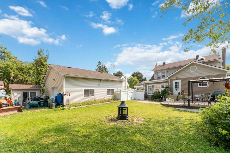 More Photos Of 431 Blake Blvd, Ottawa Land For Sale