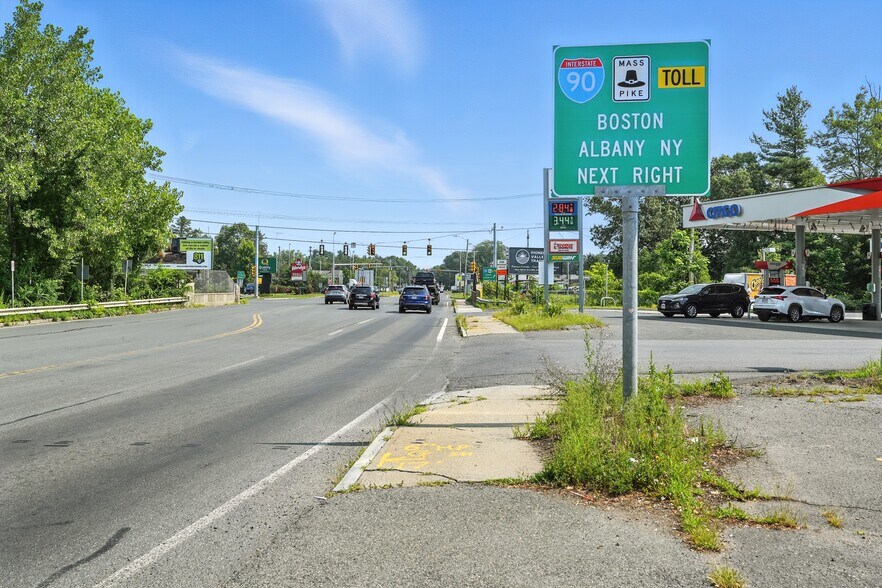 More Photos Of 417 N Elm St, Westfield Land For Lease