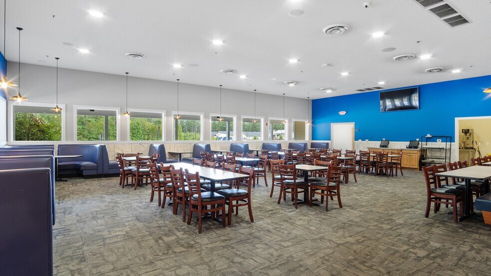 More Photos Of 235 N Mosby Ave, Littleton Restaurant For Sale