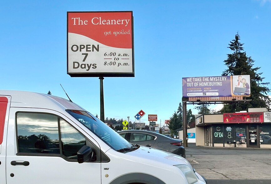 More Photos Of 3404-3410 Commercial St SE, Salem Freestanding For Sale