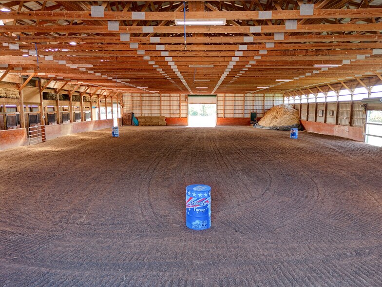 More Photos Of 1262 Fitzpatrick Rd, Auburn Specialty For Sale