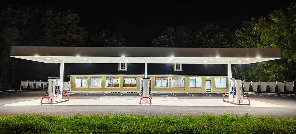 More Photos Of 2000 E Hundred Rd, Chester Convenience Store For Sale