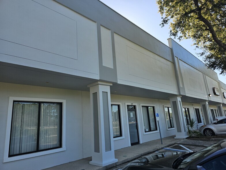 More Photos Of , Jacksonville Flex For Sale