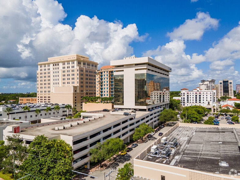 More Photos Of 2655 Le Jeune Rd, Coral Gables Coworking Space