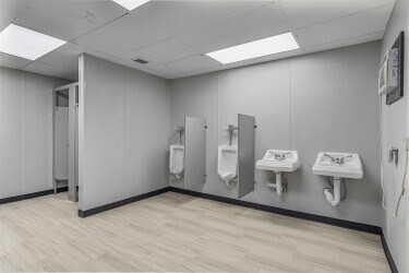 More Photos Of 7633 Cherokee St, Katy Warehouse For Sale