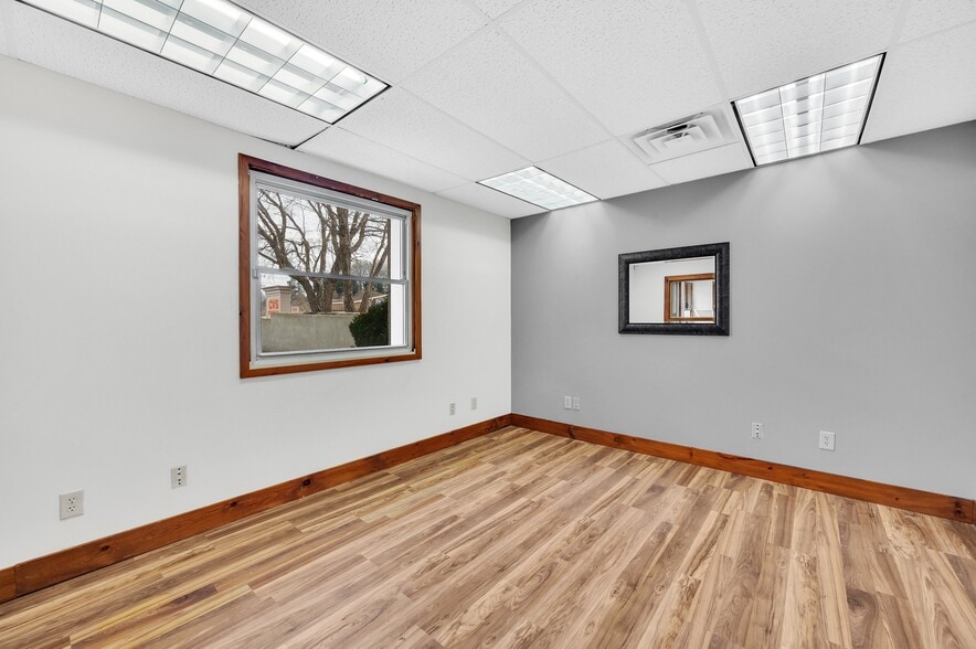 More Photos Of 105 Rock Barn Rd NE, Conover Flex For Sale