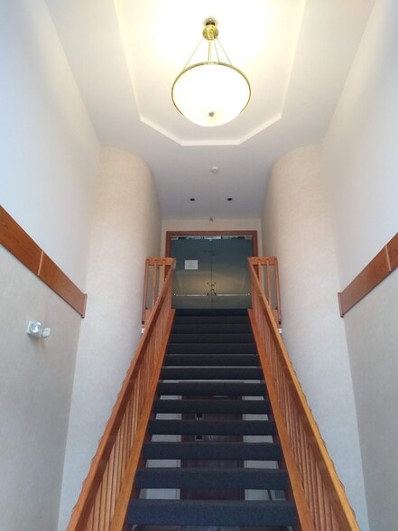 More Photos Of 805 Hillsdowne Rd, Westerville Medical For Sale