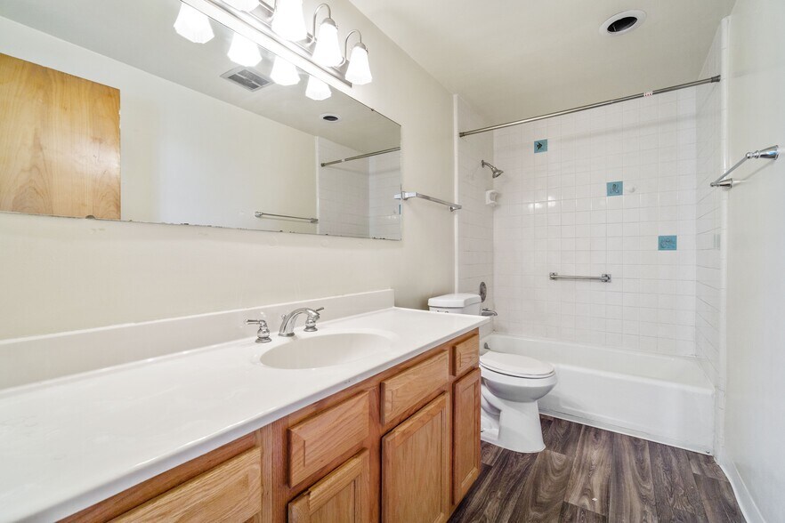 More Photos Of 5055 73rd St, San Diego Apartments For Sale