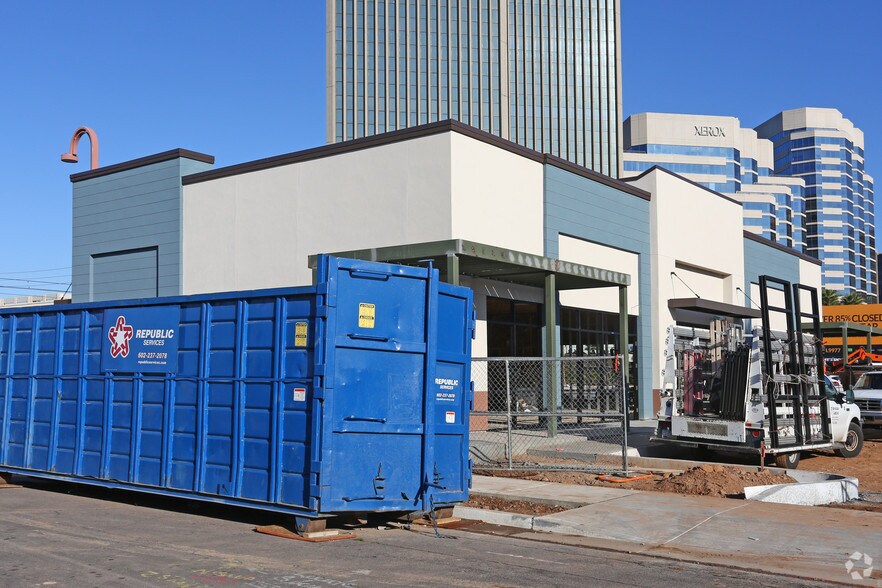 More Photos Of 2535 N Central Ave, Phoenix Freestanding For Lease