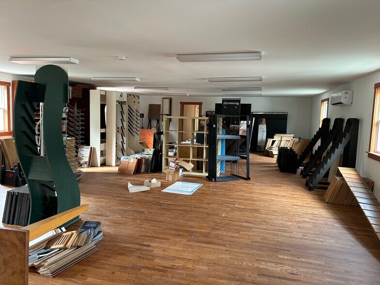 More Photos Of 2617 Hartford Ave. Ave, White River Junction Office For Sale