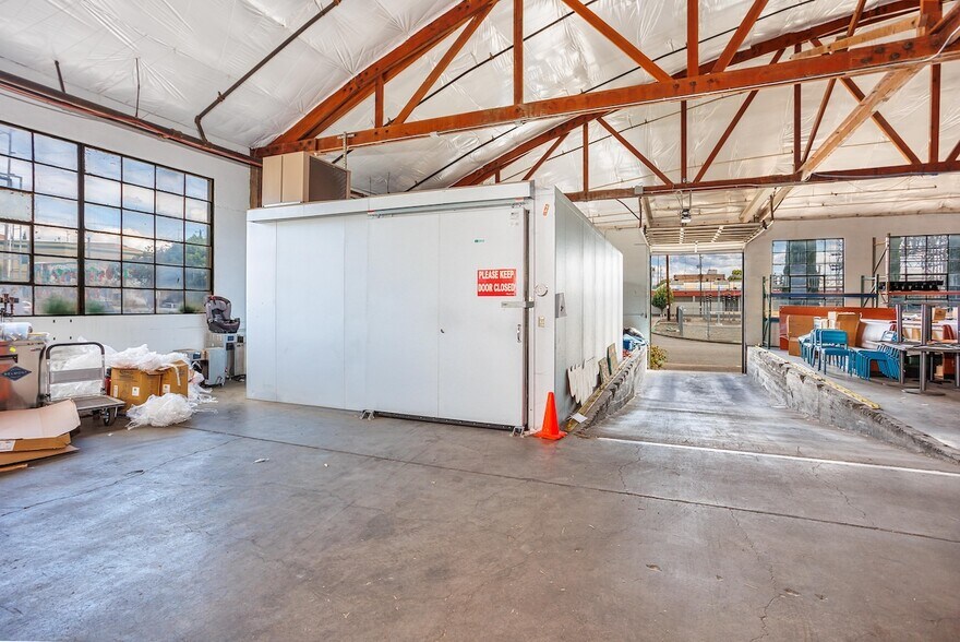 More Photos Of 2336 N Randolph Ave, Portland Unknown For Lease