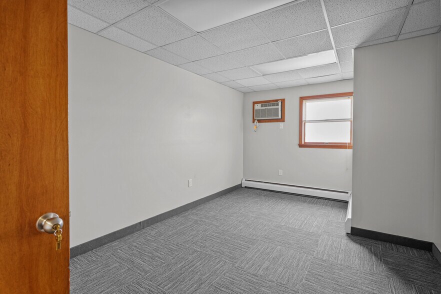 More Photos Of 65 Valley St, East Providence Office For Lease