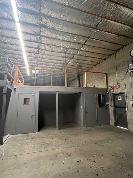 More Photos Of 580 Sunshine Ln, Reno Warehouse For Lease
