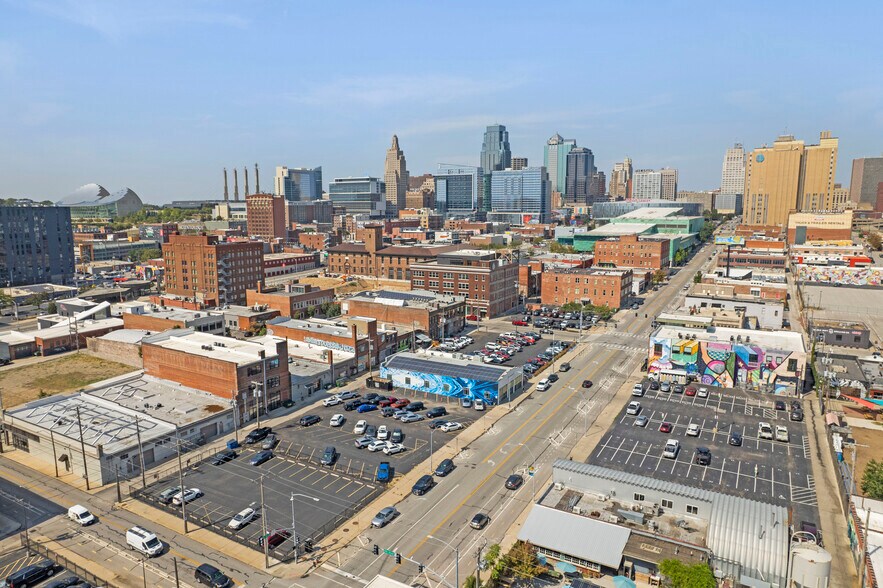 More Photos Of 1814 Oak St, Kansas City General Retail For Lease