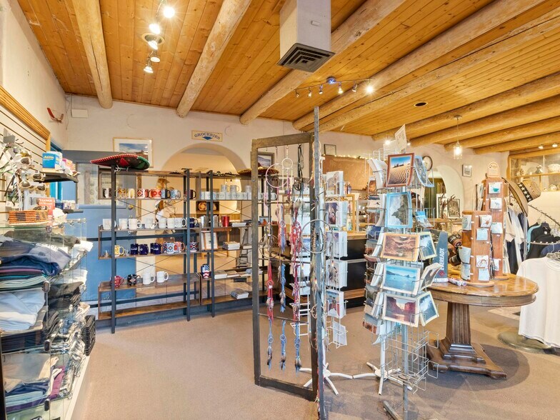 More Photos Of US 163 & San Juan River, Mexican Hat Hotel For Sale