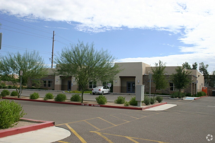 More Photos Of 5533 E Bell Rd, Scottsdale Office For Sale