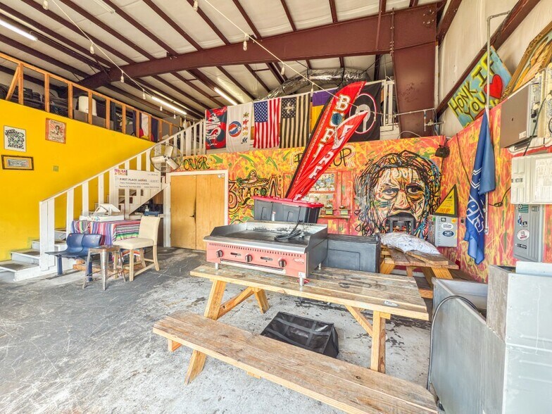 More Photos Of 605 N County Road 393, Santa Rosa Beach Light Manufacturing For Lease