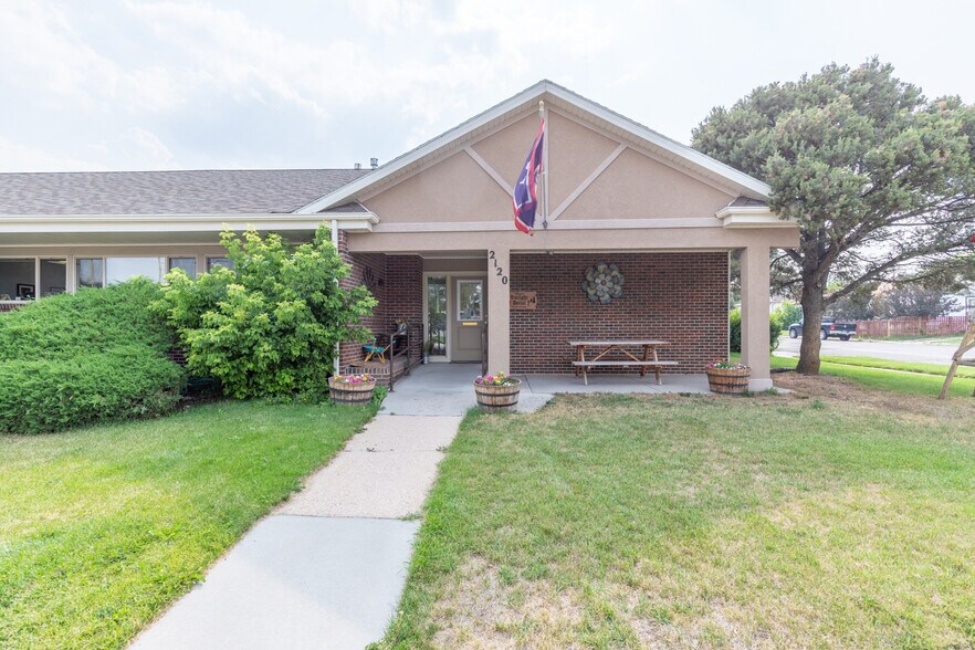 More Photos Of 2120 Logan Ave, Cheyenne Healthcare For Sale