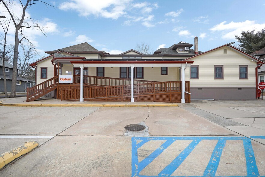 More Photos Of 318 White Horse Pike, Haddon Heights Medical For Sale