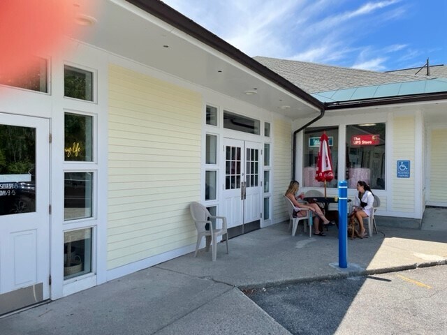 More Photos Of 733 Turnpike St, North Andover Unknown For Lease