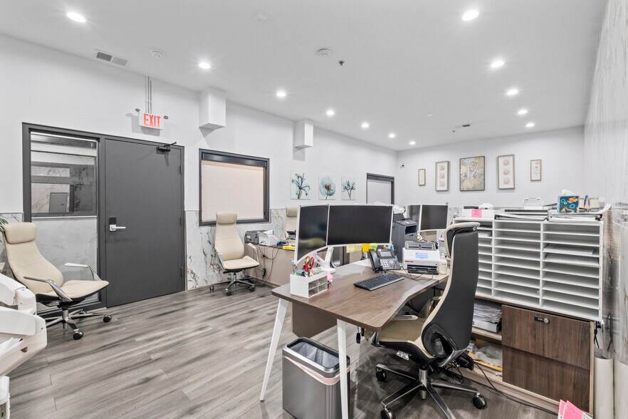 More Photos Of 1529 N 31st Ave, Melrose Park Truck Terminal For Lease