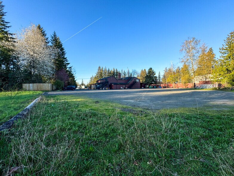 More Photos Of 38015 US-26 Hwy, Sandy Specialty For Sale