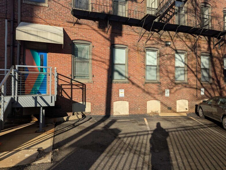 More Photos Of 24 Thorndike St, Cambridge Office For Lease