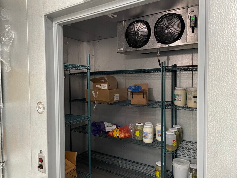 More Photos Of 121 Main St, Oswego Restaurant For Lease