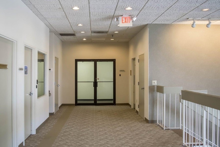 More Photos Of 2314 Sullivan Rd, Atlanta Office For Lease